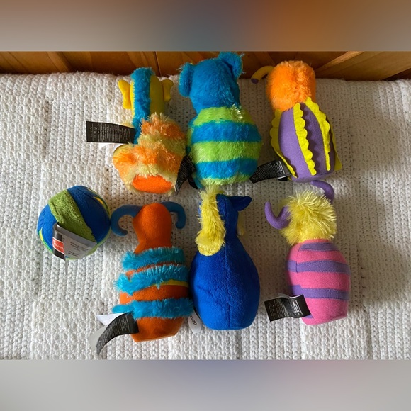 Melissa & Doug Fuzzy Monster Bowling Set - Picture 10 of 12